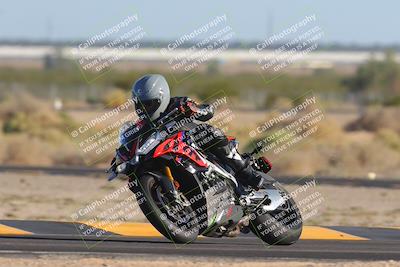 media/Nov-06-2023-Moto Forza (Mon) [[ce023d0744]]/3-Intermediate Group/Session 5 (Turn 4)/